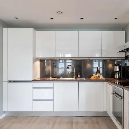 Nydelig Townhouse Sentralt I Bergen, Sandviken *