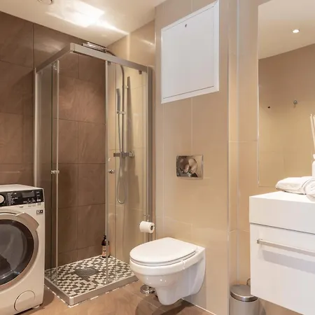 Nydelig Townhouse Sentralt I Bergen, Sandviken Apartament