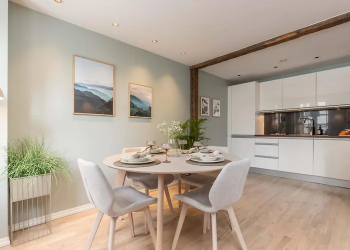 Nydelig Townhouse Sentralt I Bergen, Sandviken